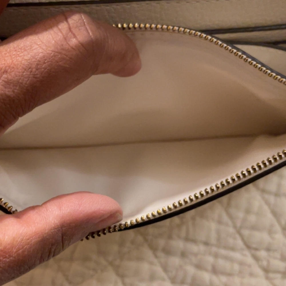 Tory Burch off white Crossbody Bag - Picture 8 of 8